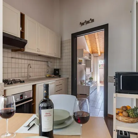 Savoia 173 - Apartment Acireale